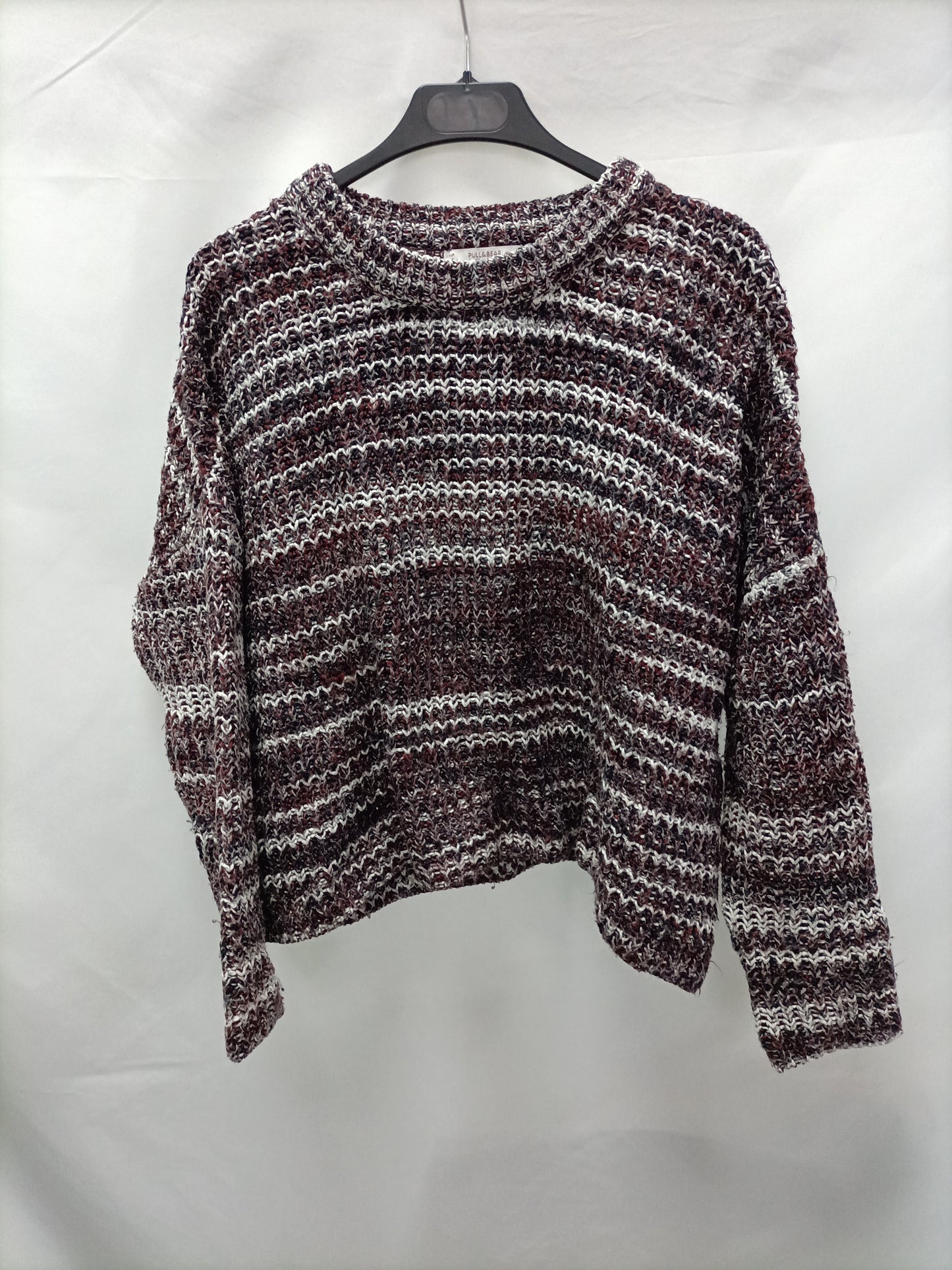 PULL&BEAR. Jersey burdeos jaspeado T.m