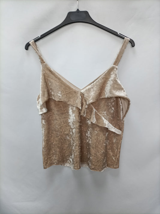 MANGO. Beige velvet top T.xs