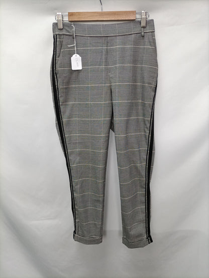 ZARA. Pantalón cuadros
