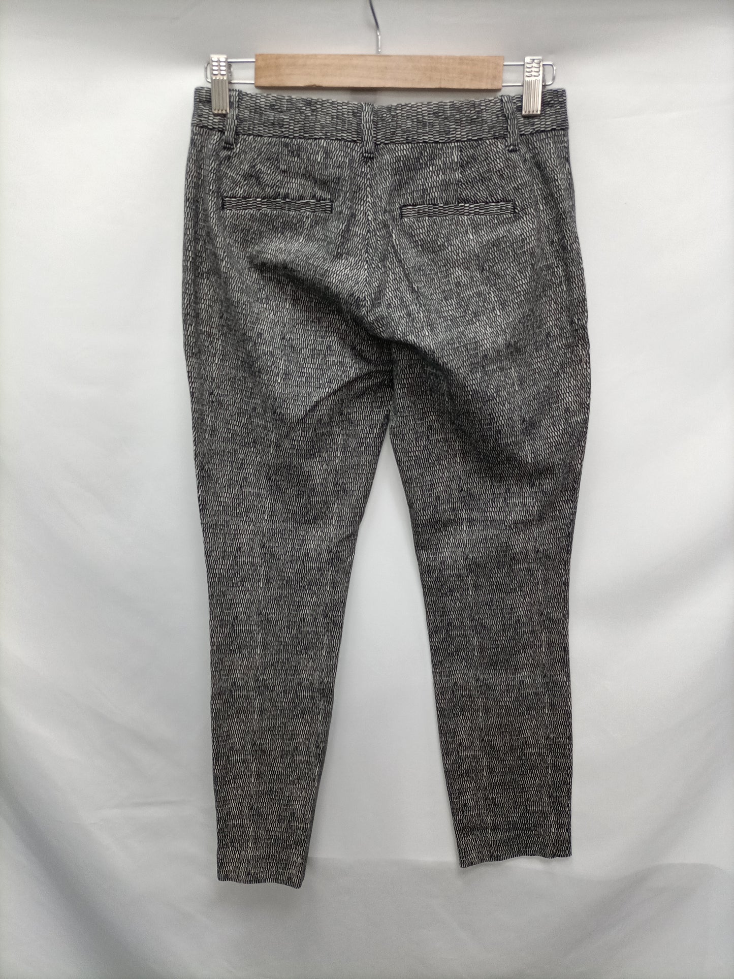 GAP. Black and white marbled chino Ts