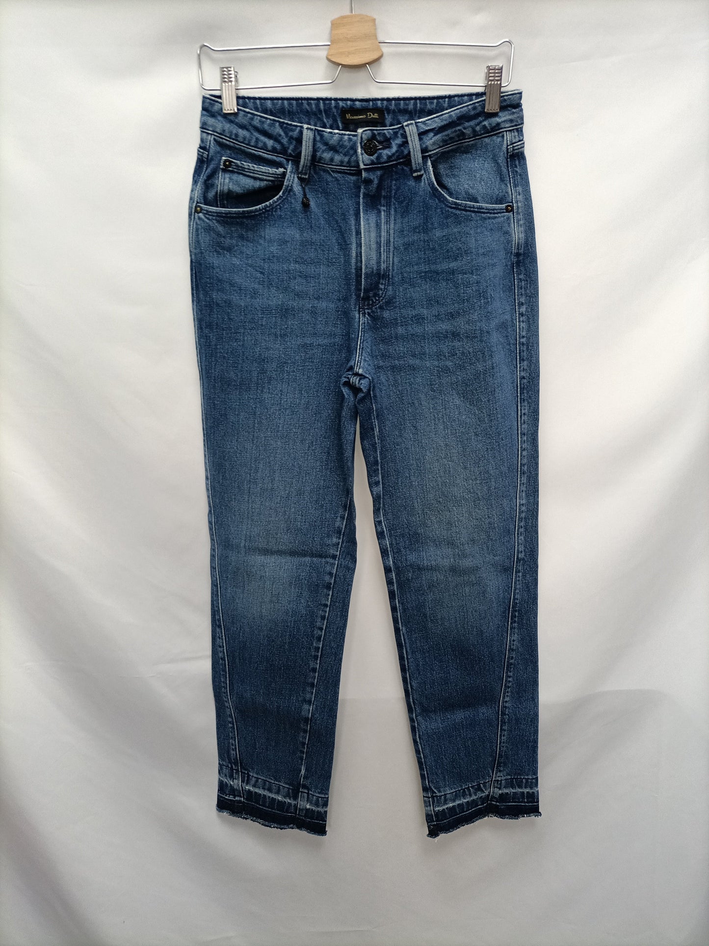 MASSIMO DUTTI. Pantalón vaquero recto T.38
