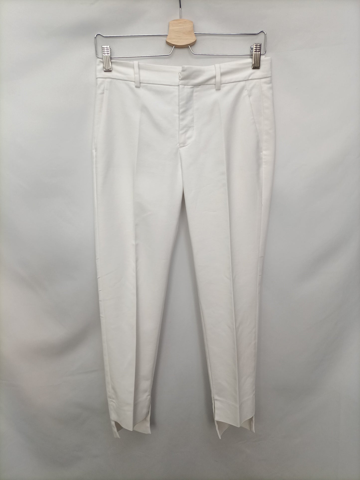 ZARA. White chino trousers, size 34