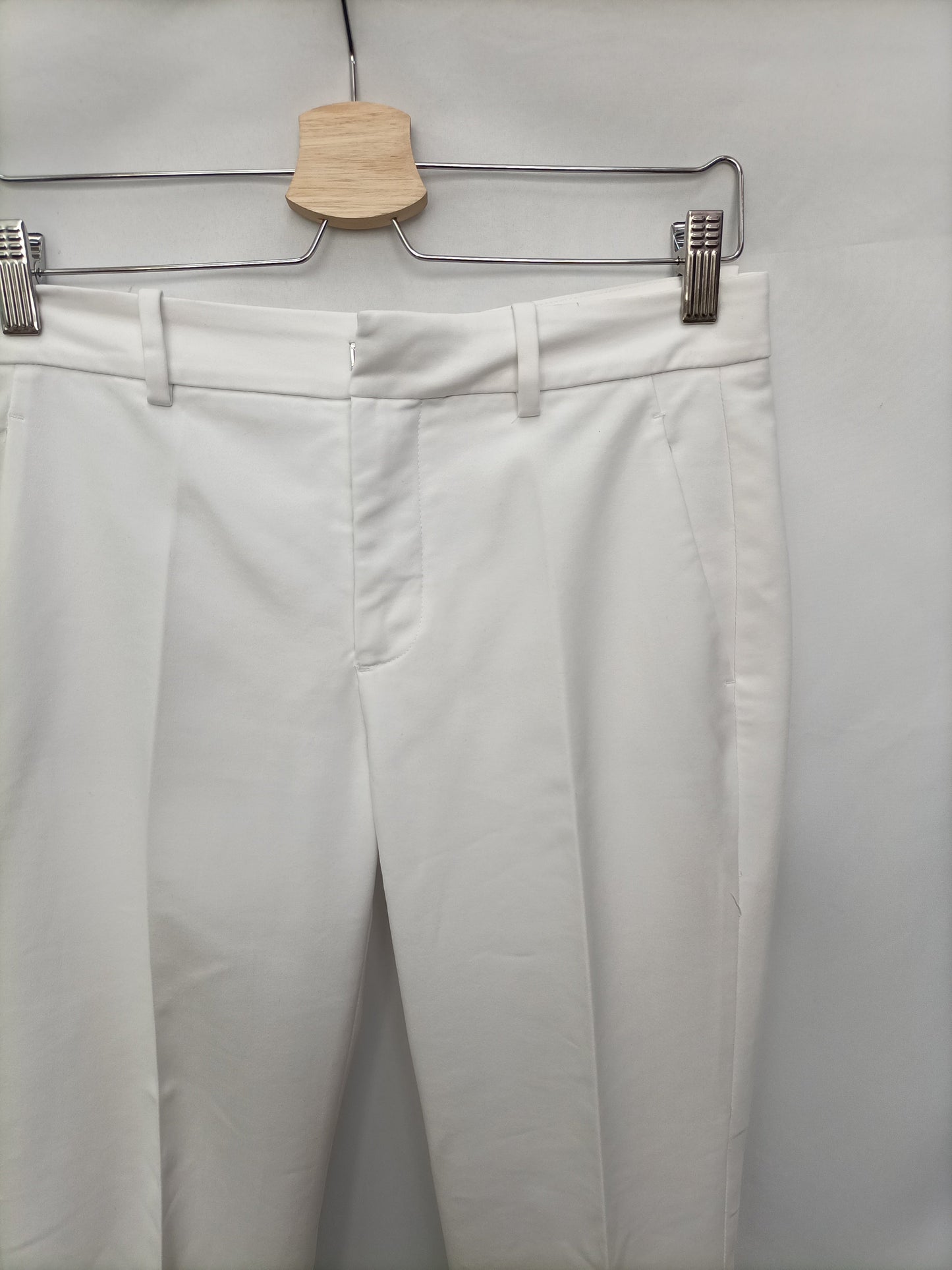 ZARA. White chino trousers, size 34