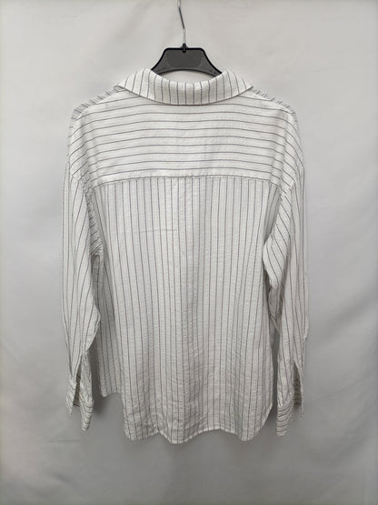 MANGO. Camisa blanca rayas T.s