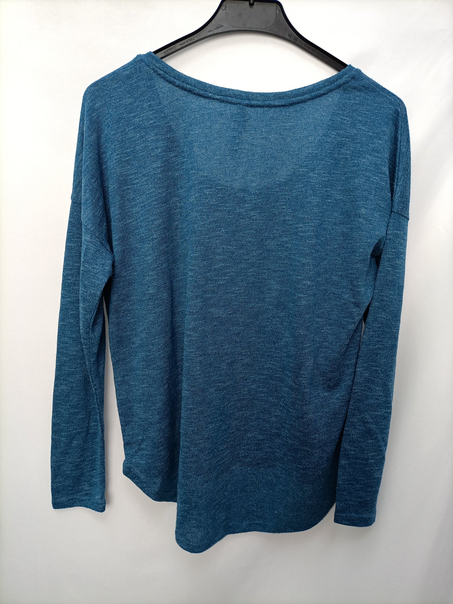 STRADIVARIUS. Camiseta azul estrellas T.s