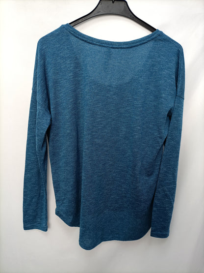 STRADIVARIUS. Camiseta azul estrellas T.s