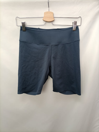 UNIQLO. Conjunto deportivo T.s