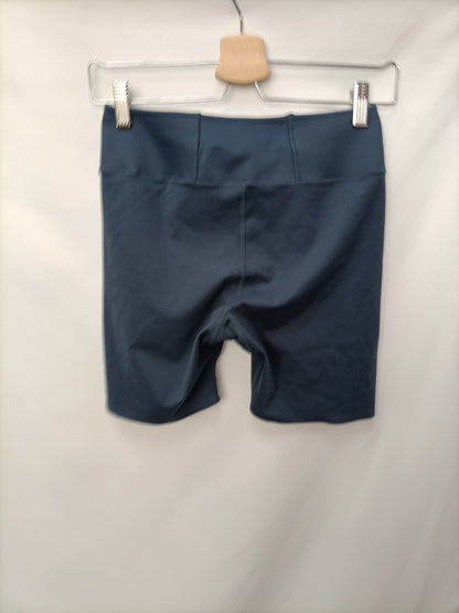 UNIQLO. Conjunto deportivo T.s