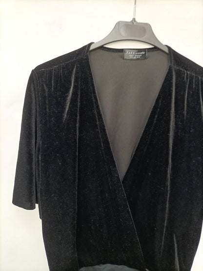 ZARA. Body negro terciopelo T.m