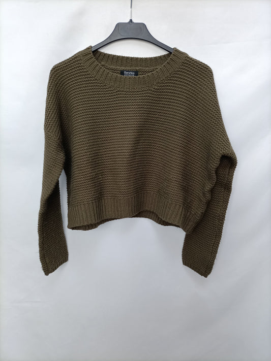 BERHKA. Jersey verde cortito  T.s