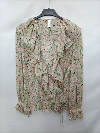 MANGO. Blusa cruzada flores  T.m