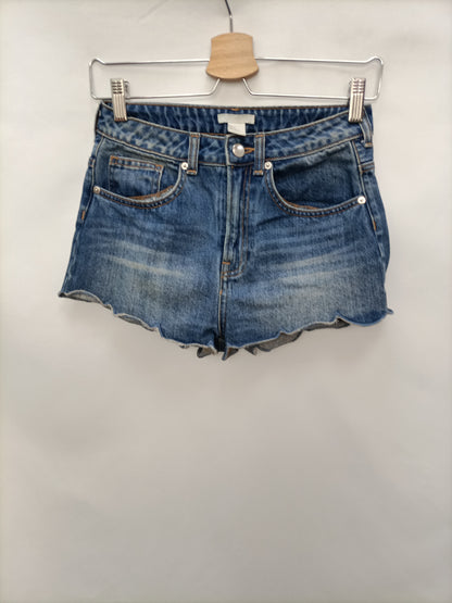 H&amp;M. Dark denim shorts size 34