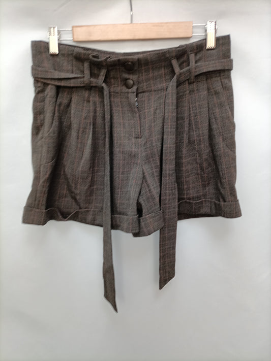 WILLOW&amp;CLAI .Gray checkered shorts T.38