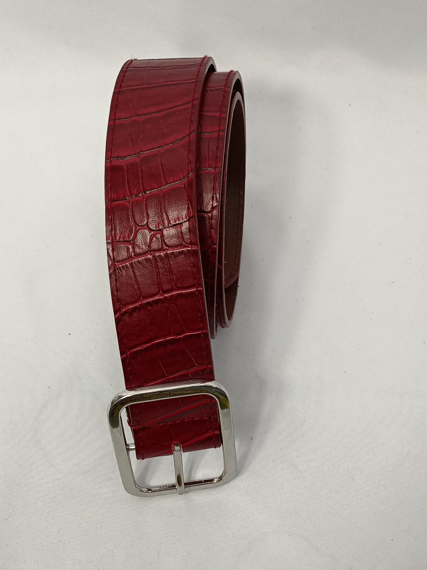 OTRAS. Cinturón burdeos serpiente. T.u