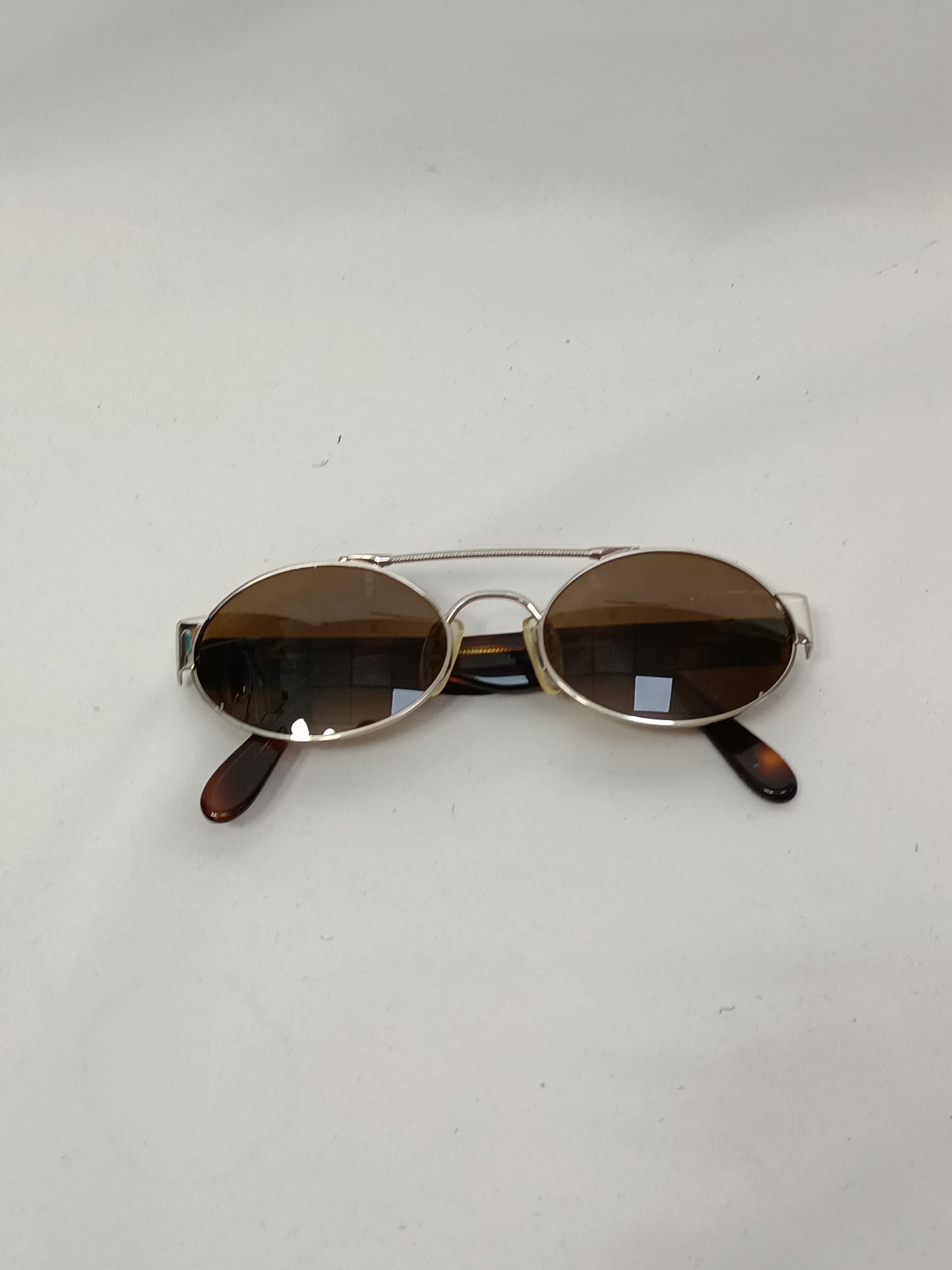 WEB. Gafas de sol vintage T