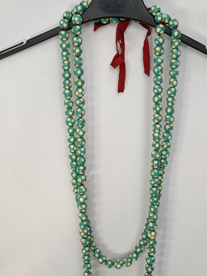 OTRAS. Collar maxi largo bolas