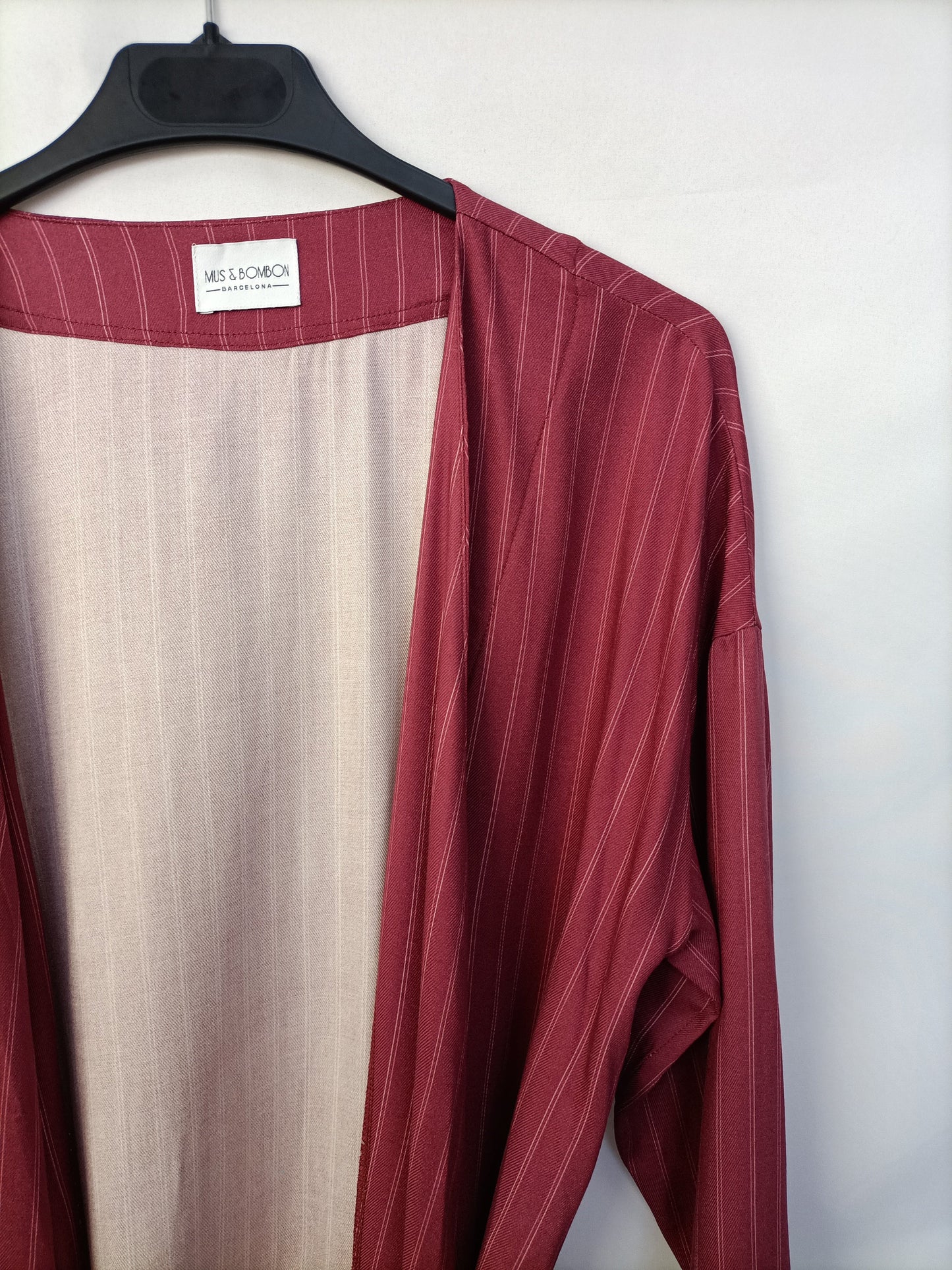 MUS&BOMBON. Blazer burdeos rayas T.s