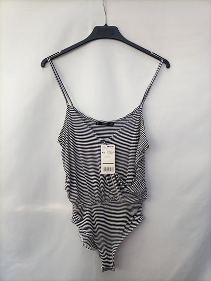 MANGO. Body fluido de rayas T.xs