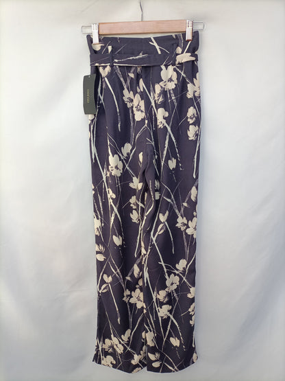 ZARA. Pantalón fluido floresT.xs