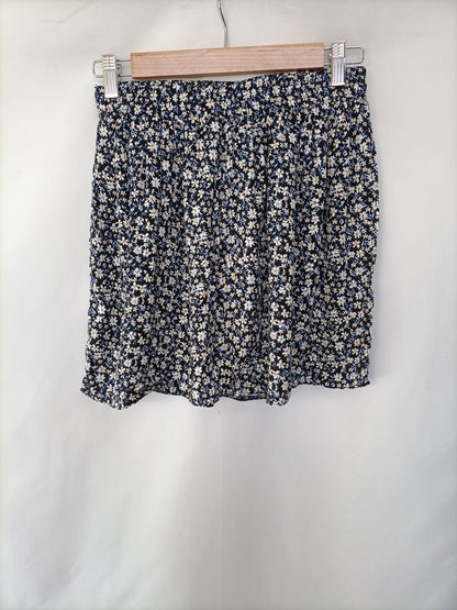 PRIMARK. Black floral skirt size 36