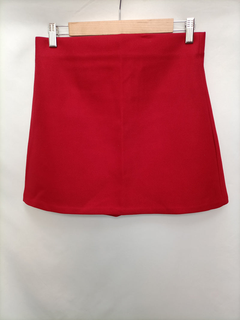 ZARA. Falda roja básica T.m