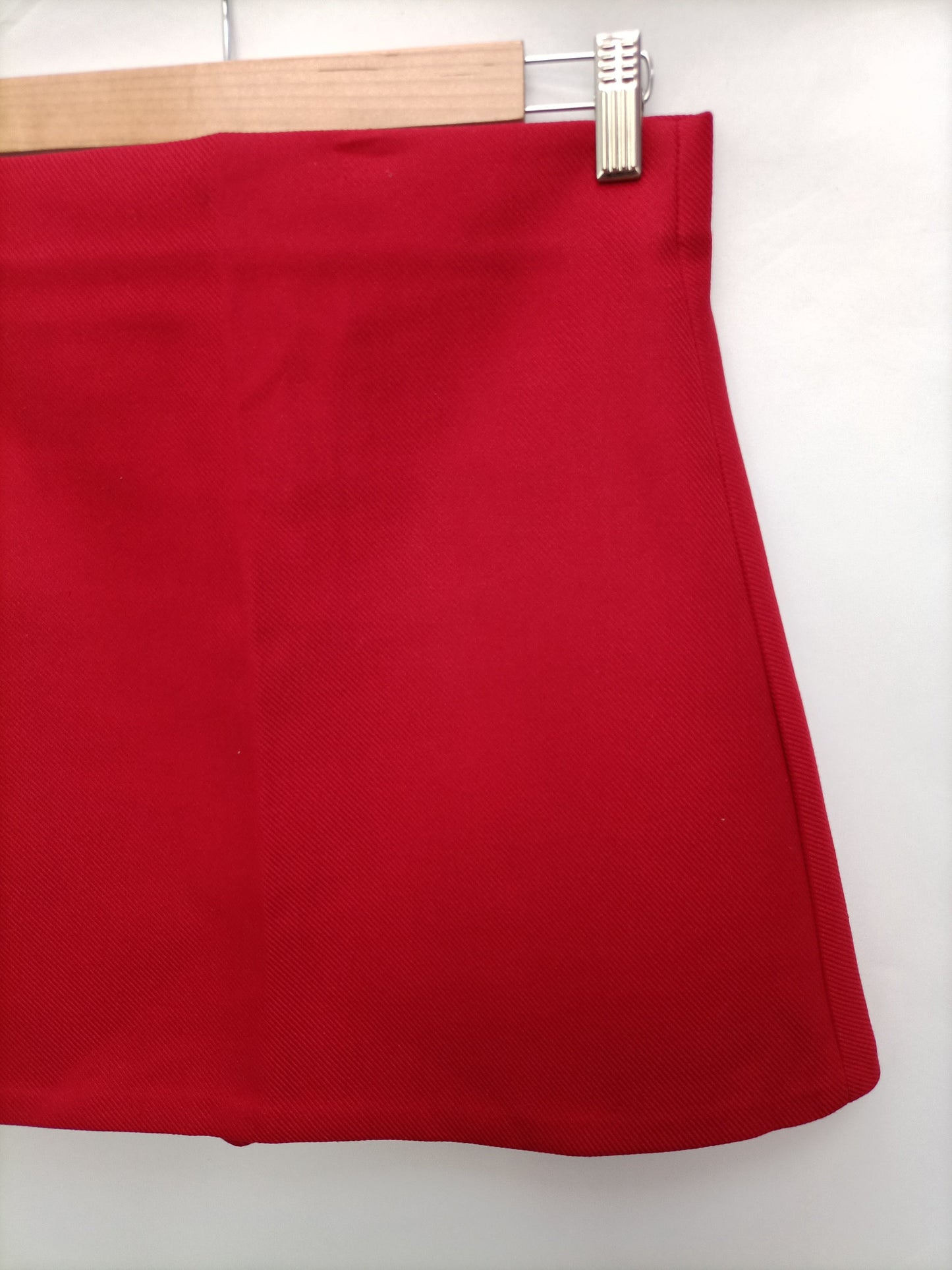 ZARA. Falda roja básica T.m