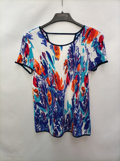 OTHERS. Floral pleated top size 38