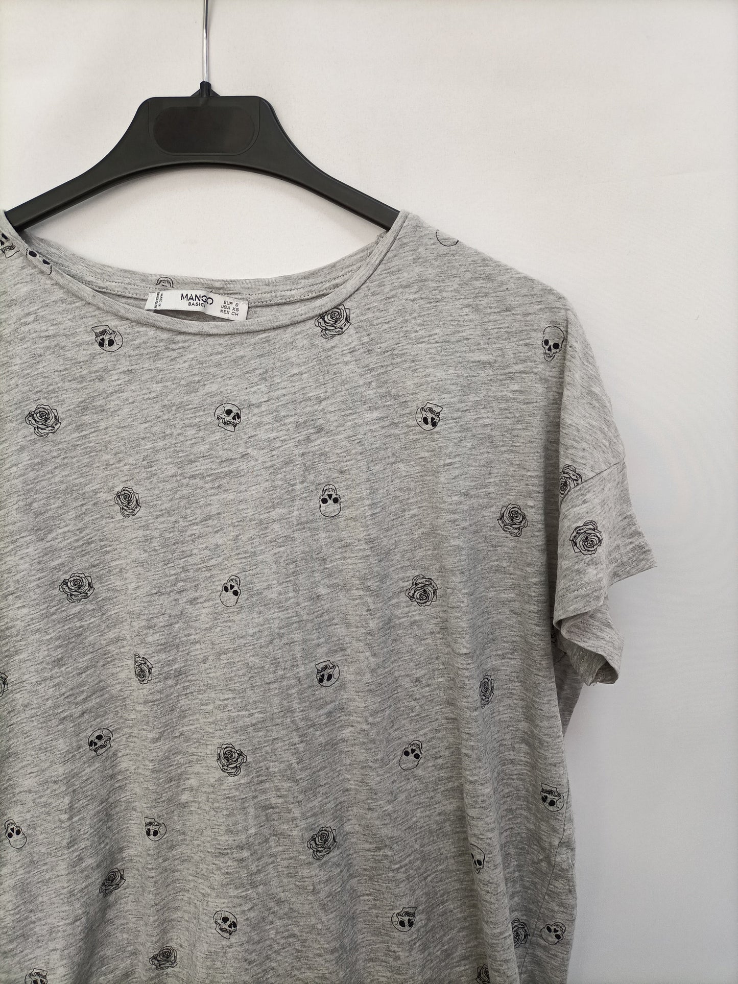 MANGO. Printed gray T-shirt