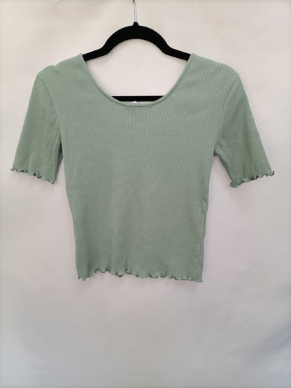 ONLY. Top verde canalé T.s