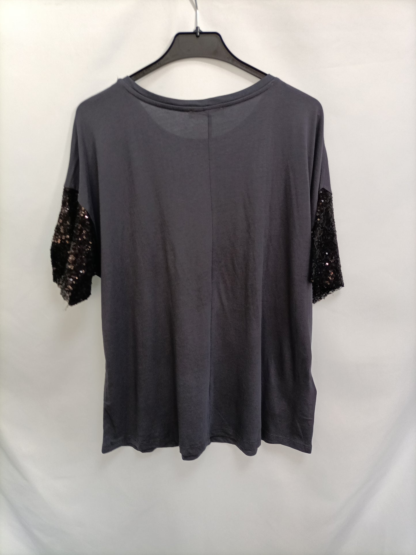 MANGO. Camiseta mangas lentejuela T.m