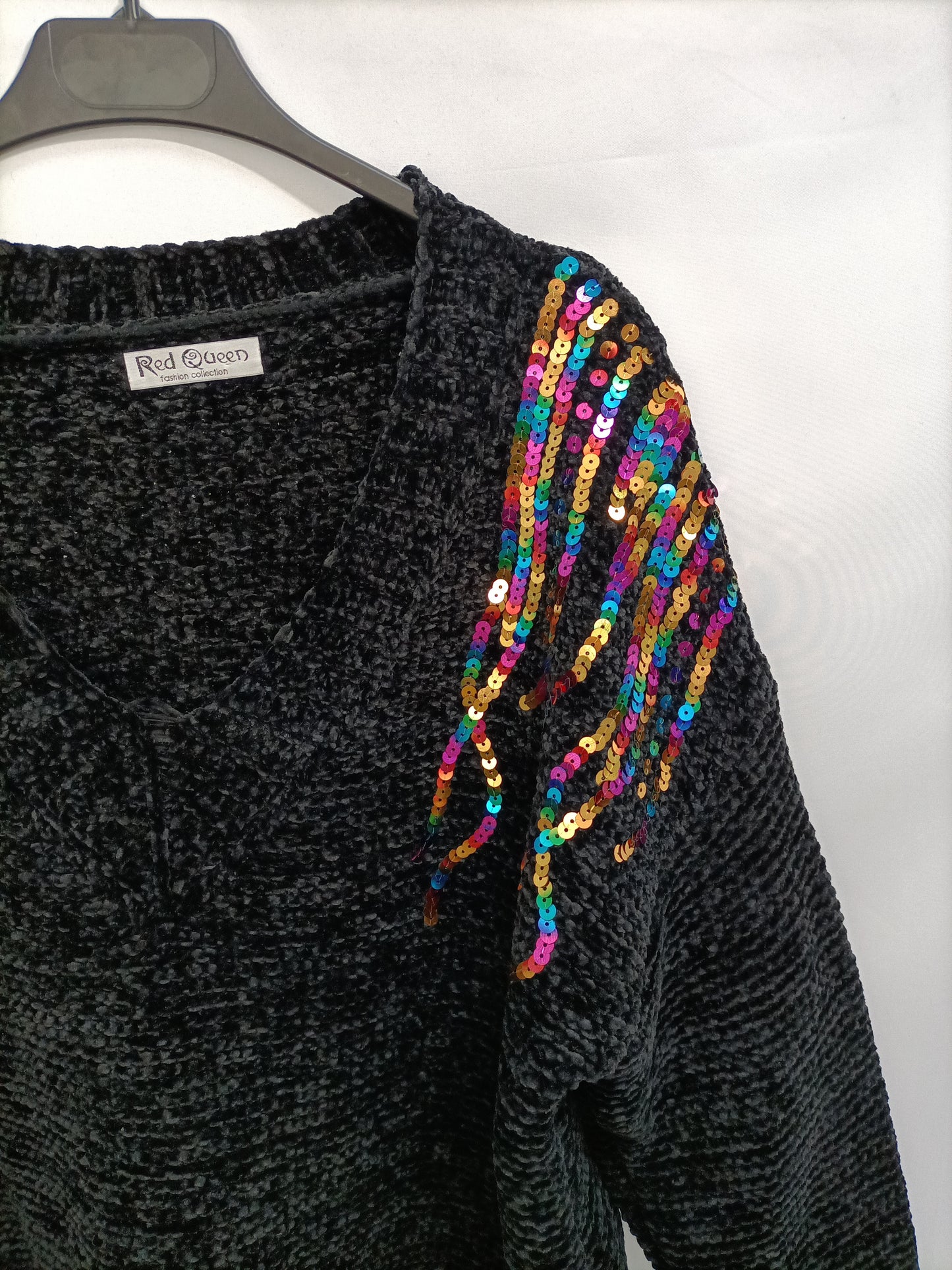 RED QUEEN. Jersey negro lentejuelas T.U (m/l)
