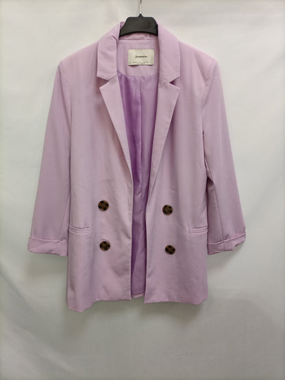 STRADIVARIUS. Blazer lila fluidaT.m