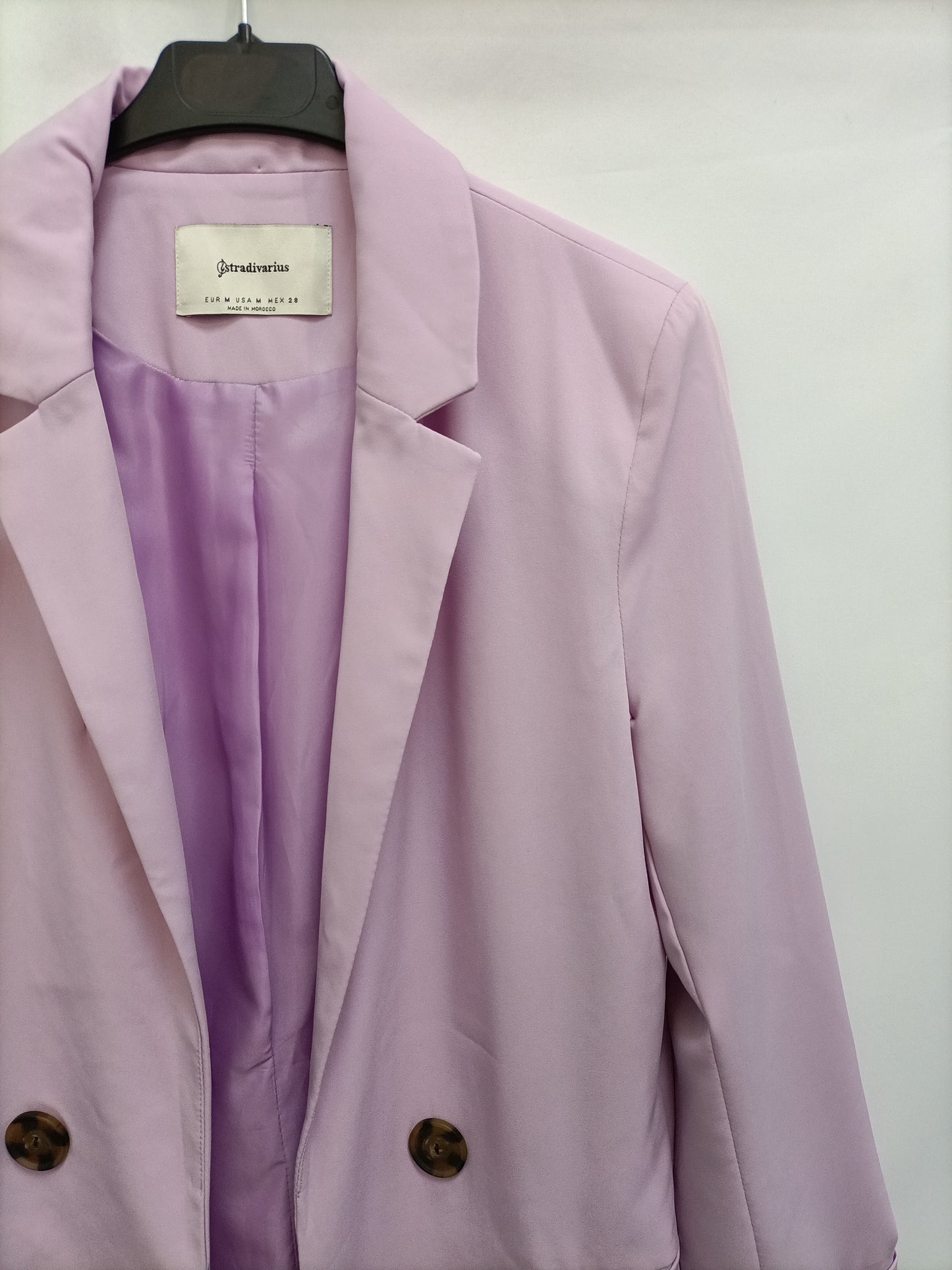 STRADIVARIUS. Blazer lila fluidaT.m