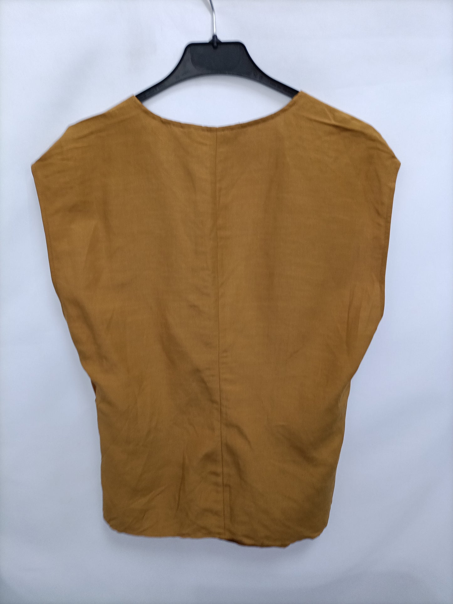 ZARA. Mustard knot top Tl