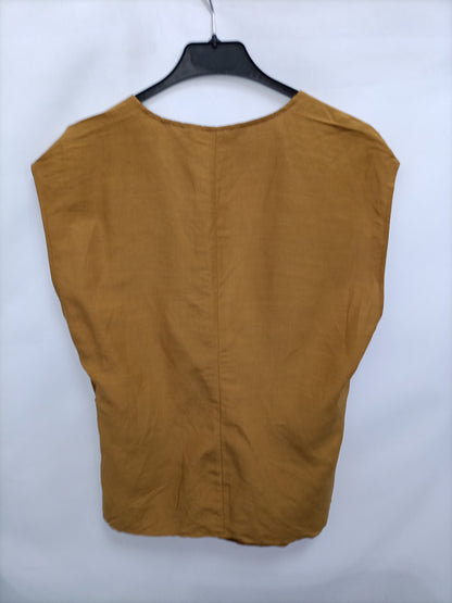 ZARA. Mustard knot top Tl