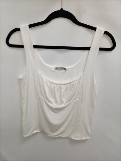 STRADIVARIUS. Top blanco escoteT.l