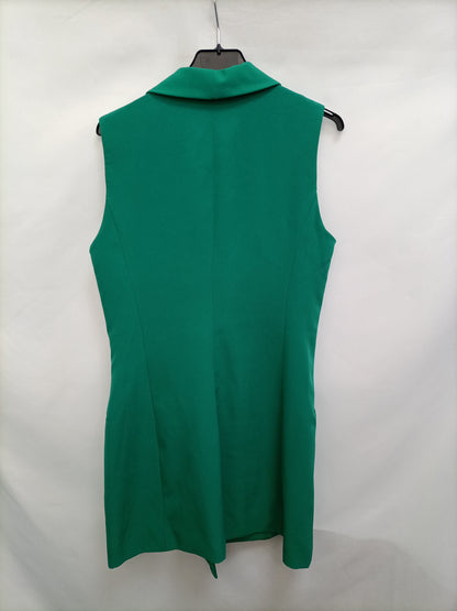 STRADIVARIUS. Short green dress/vest Tm