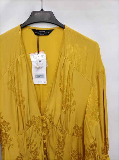 BERSHKA. Kimono/blusa larga T.m/l