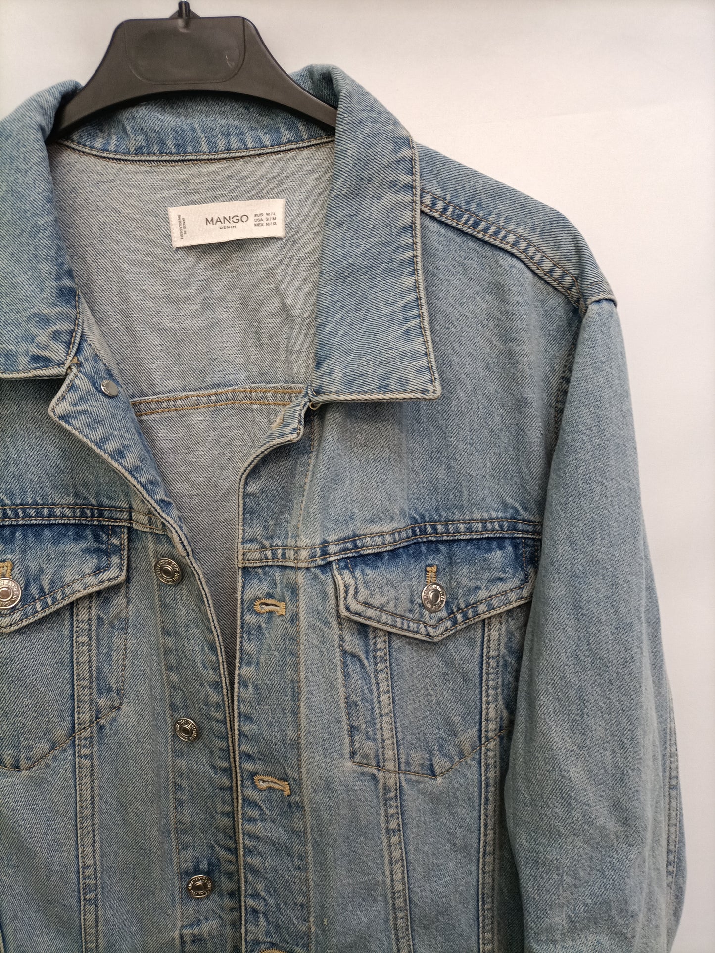 MANGO. Cazadora denim oversized T.m/l