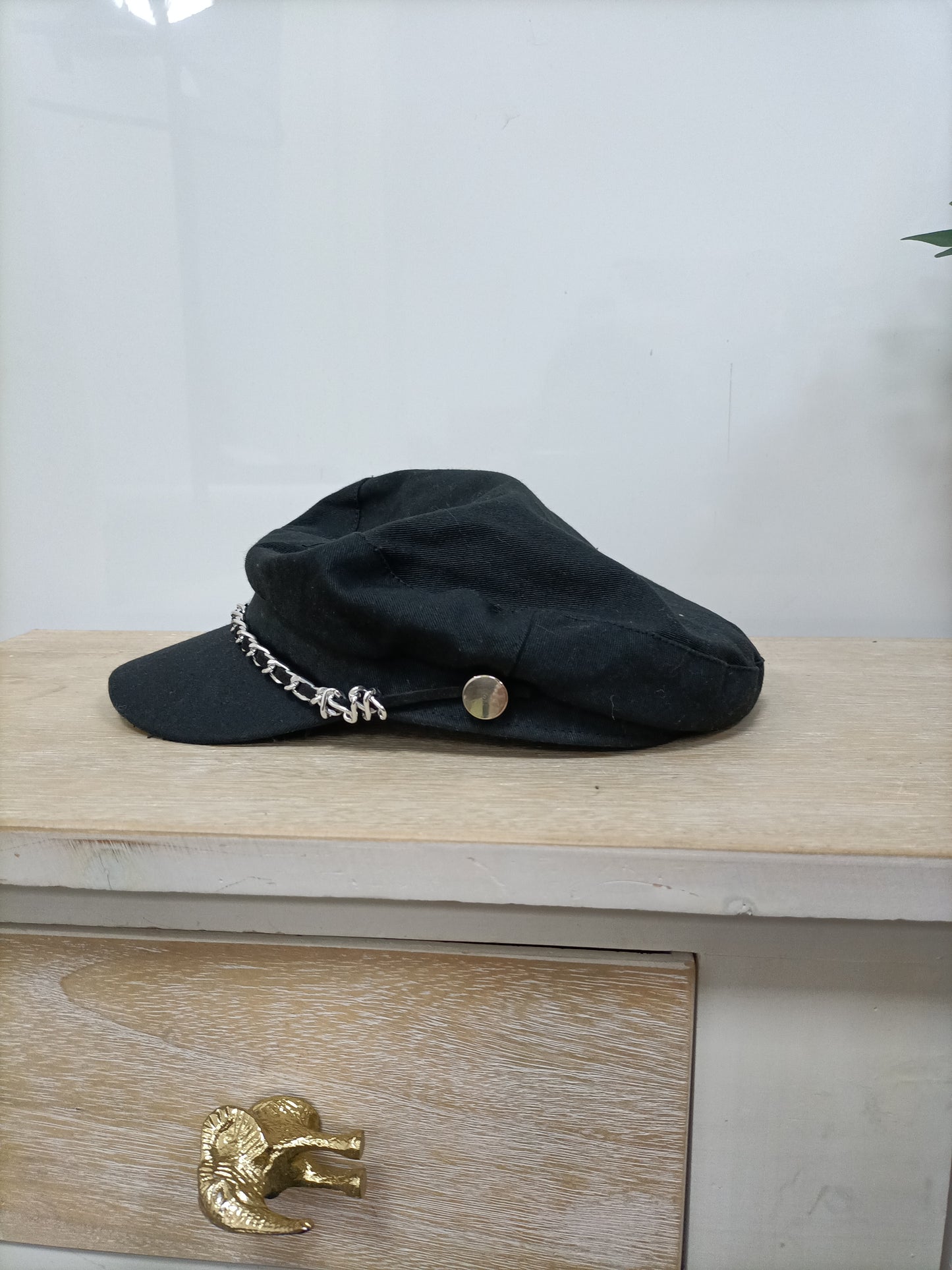 OTRAS. Gorra cadena