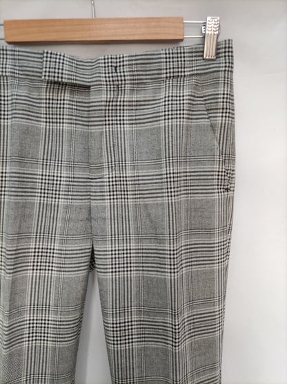 ZARA. Pantalón gris cuadros T.xs
