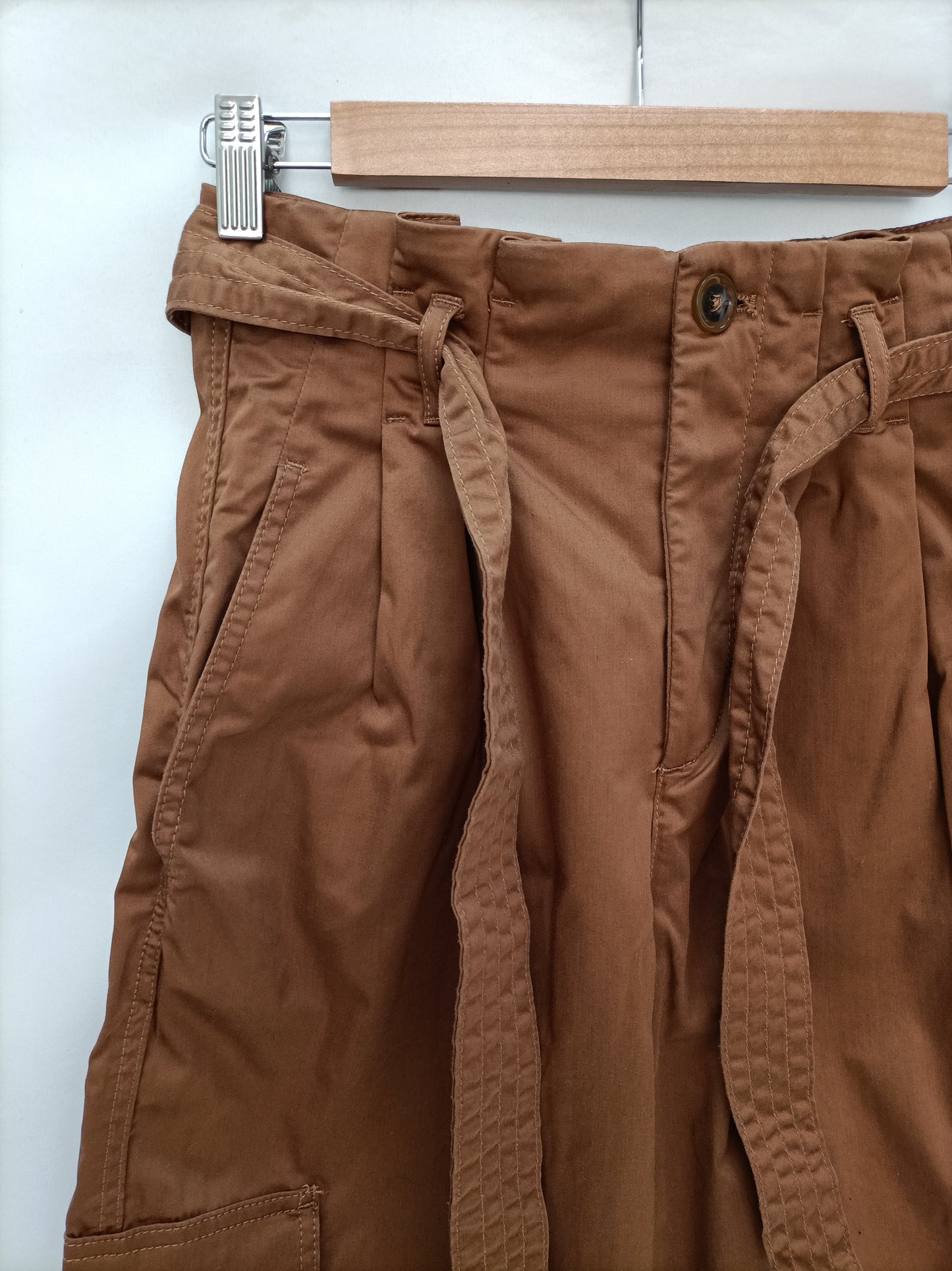 ZARA. Pantalones paper back T.xs