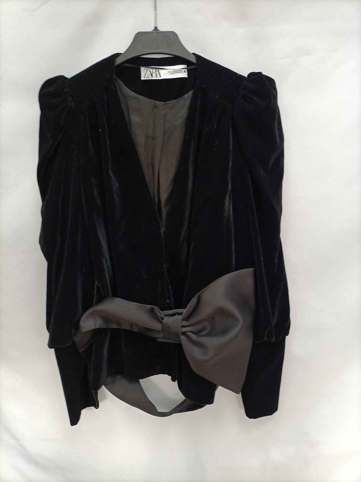 ZARA.Blusa terciopelo lazo T.s