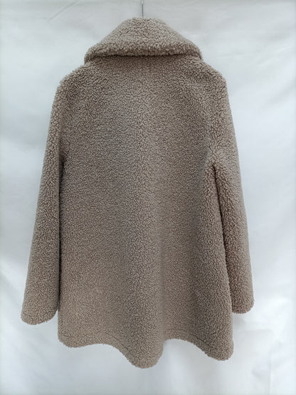 ZARA. Abrigo borrego marrón T. Xs