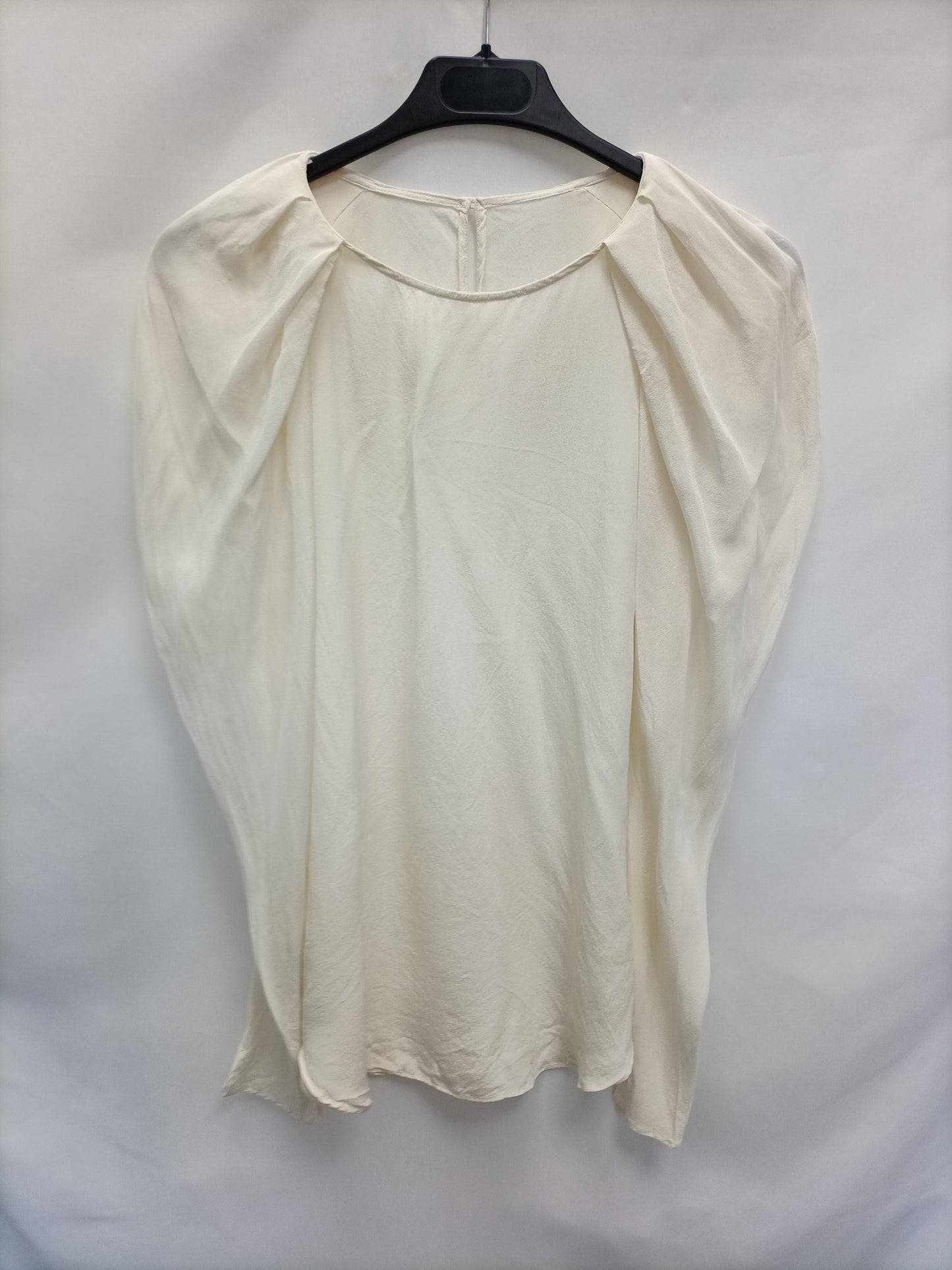 OTHERS. Beige blouse with sleeves Tu(s)