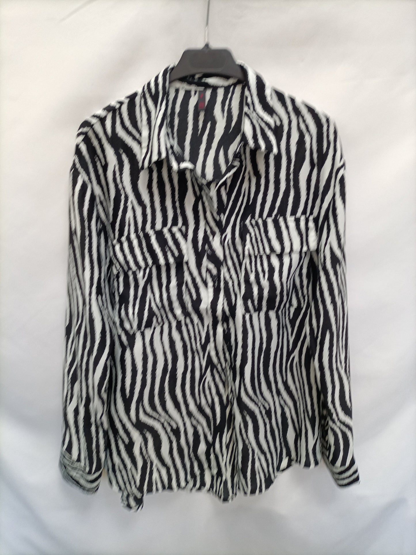 MORANGO. Blusa fluida cebraT.s