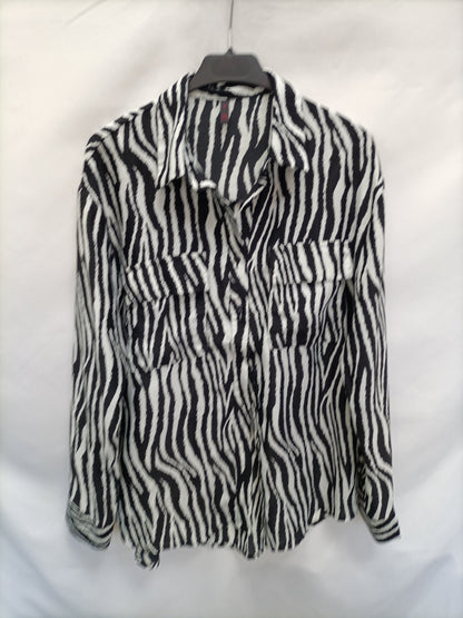 MORANGO. Blusa fluida cebraT.s