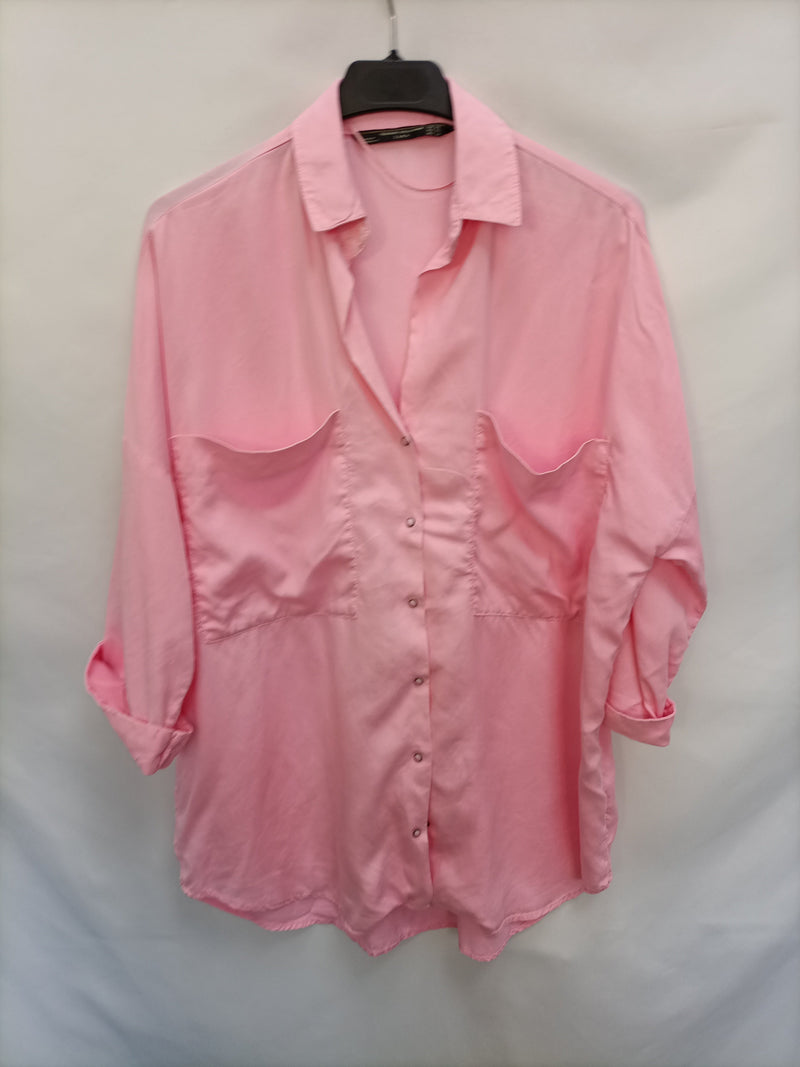 ZARA. Camisa rosa oversized T.xs