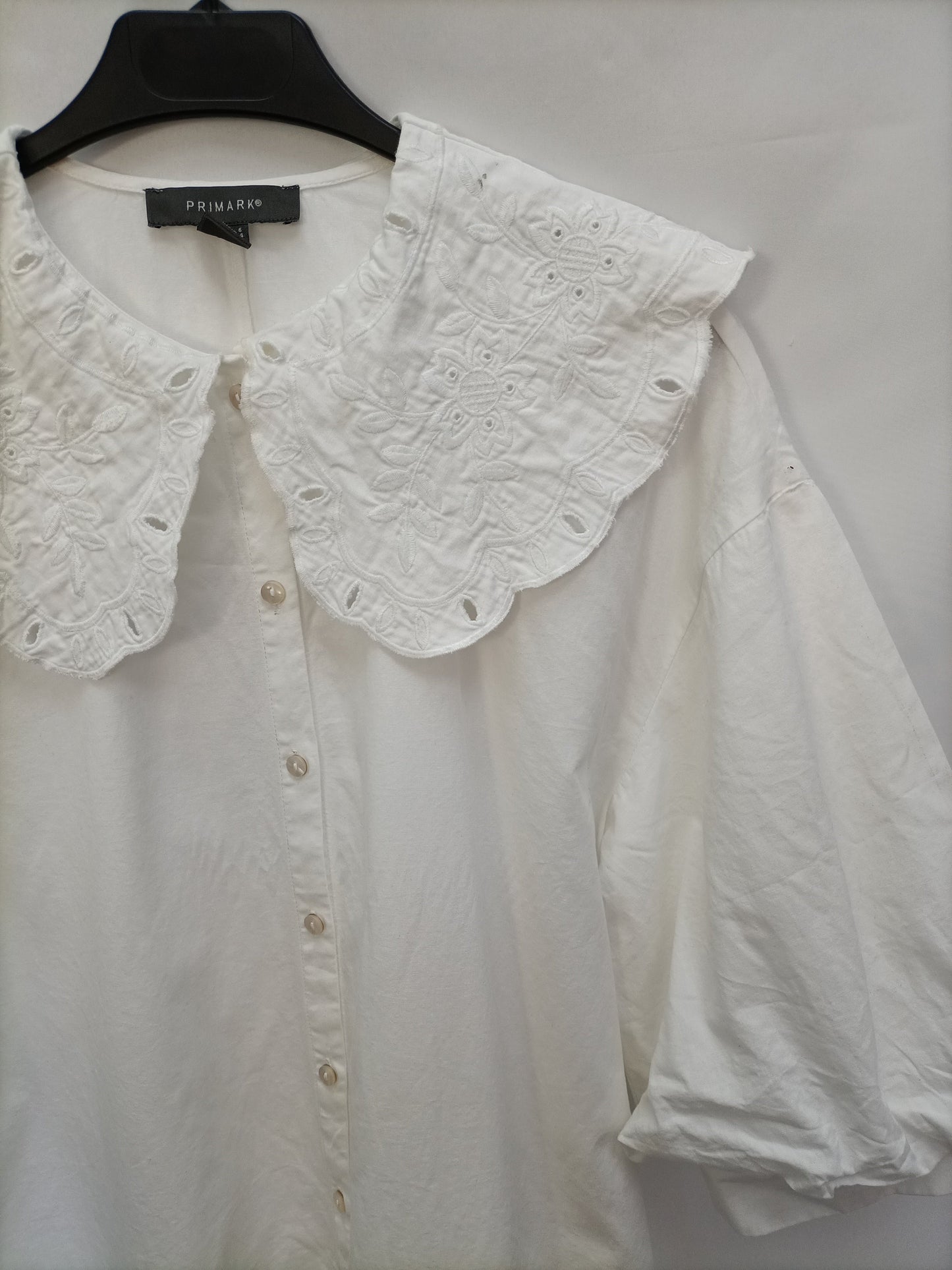 PRIMARK. Vestido blanco camisero T.34