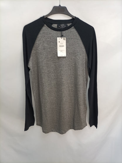 BERSHKA. Camiseta bicolor T.xs